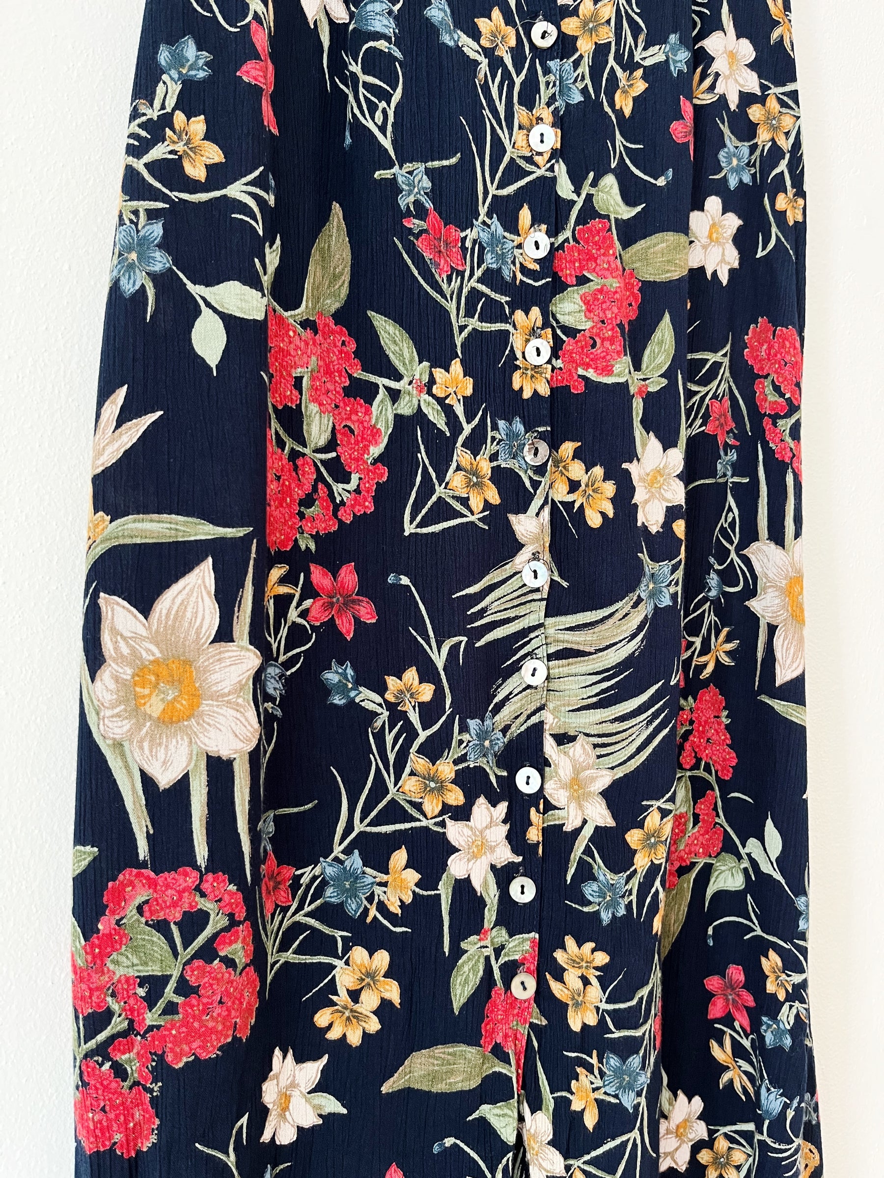 Blomstret viskose nederdel