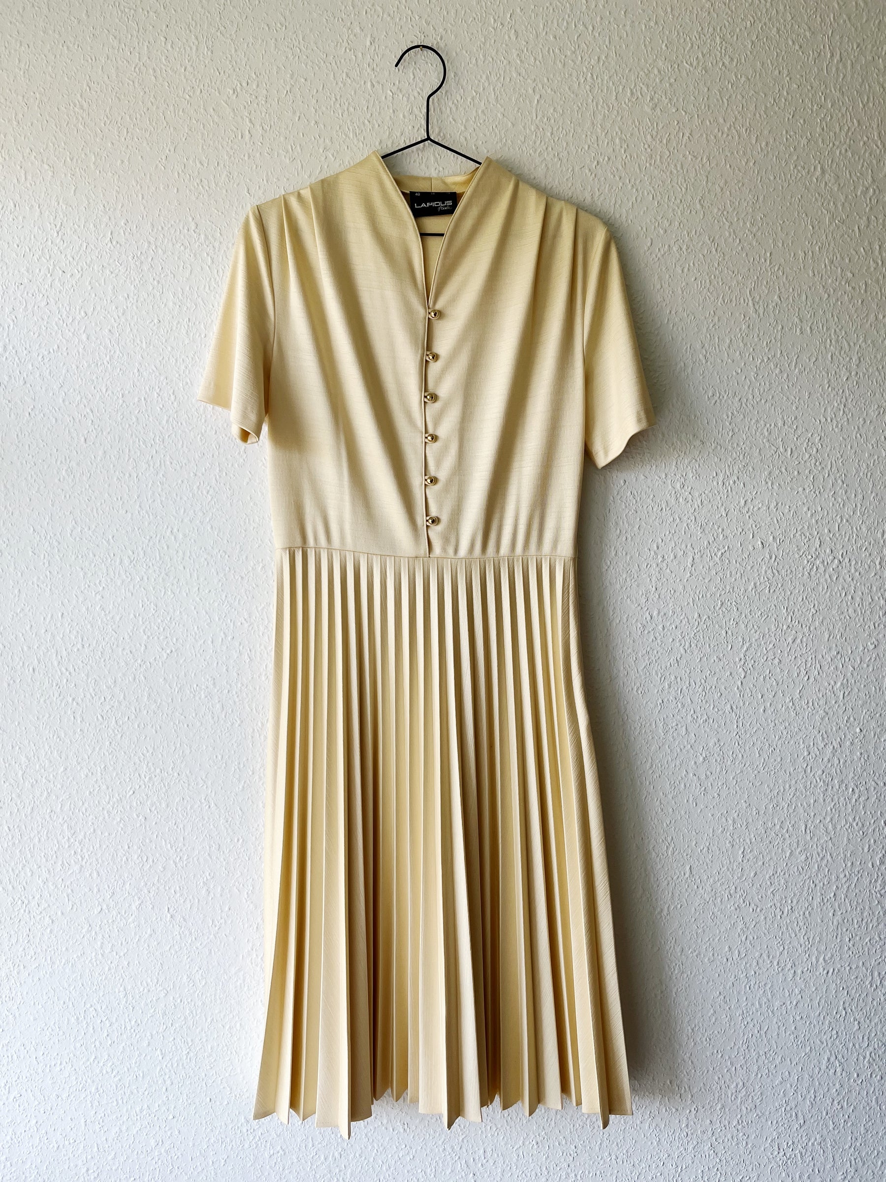 Råhvid vintage kjole