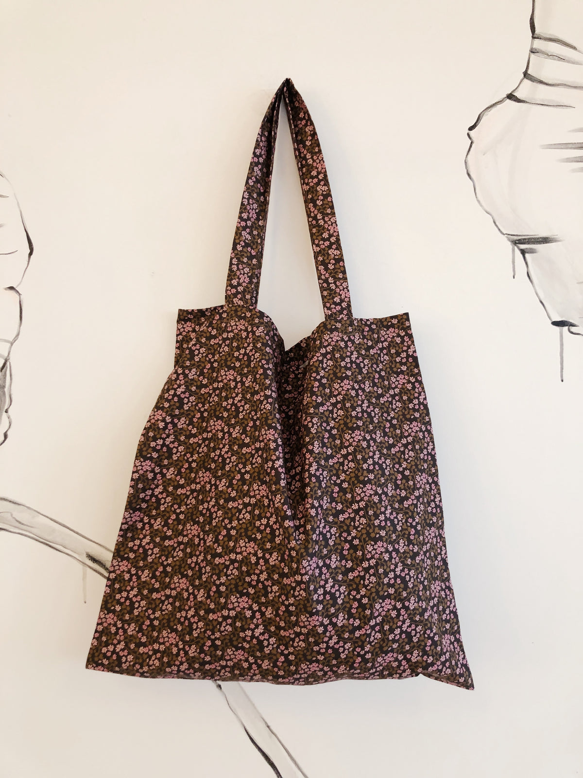 Totebag med blomsterprint