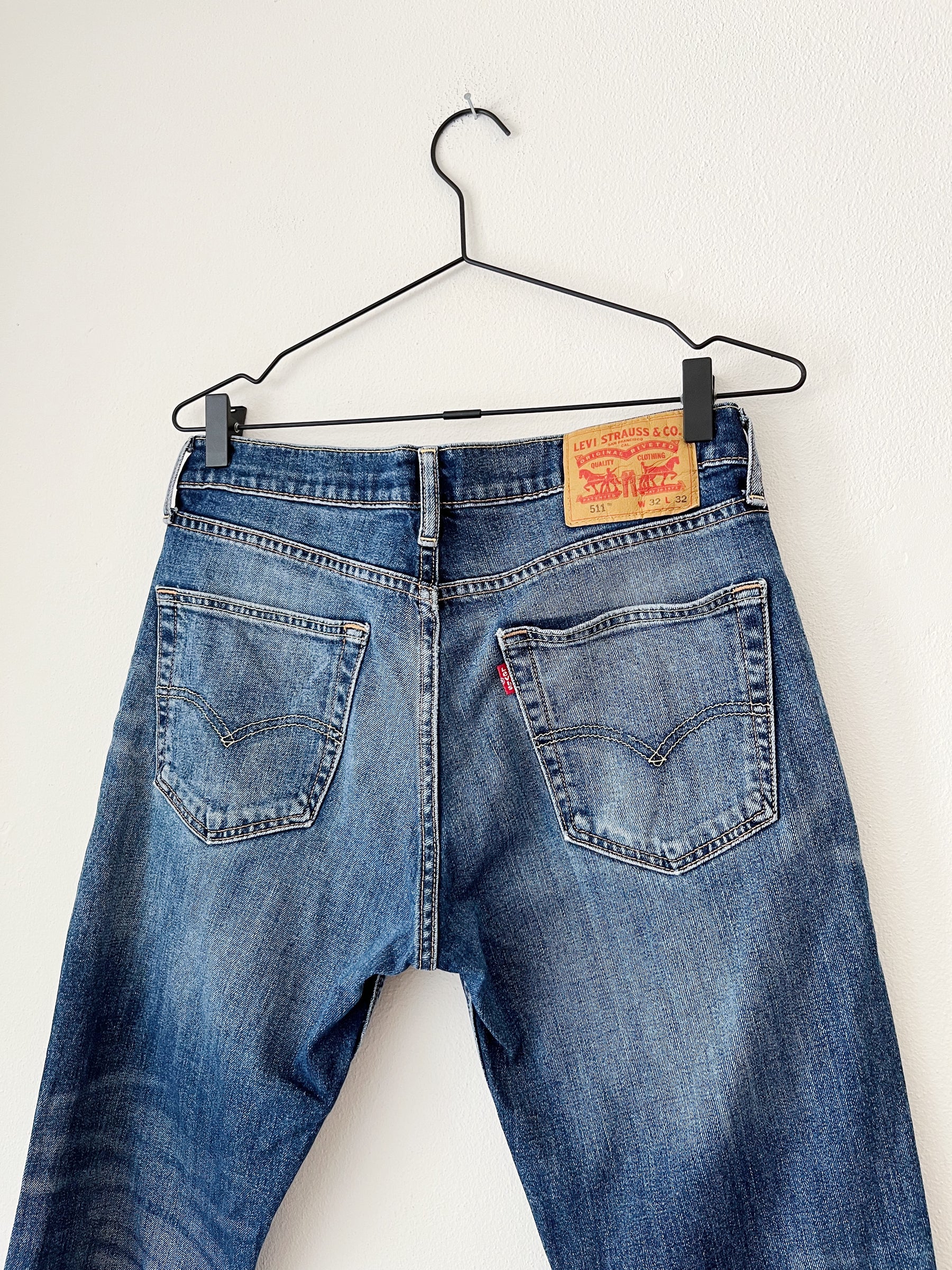 Levis jeans / &Lu. Fashion. Shop secondhand