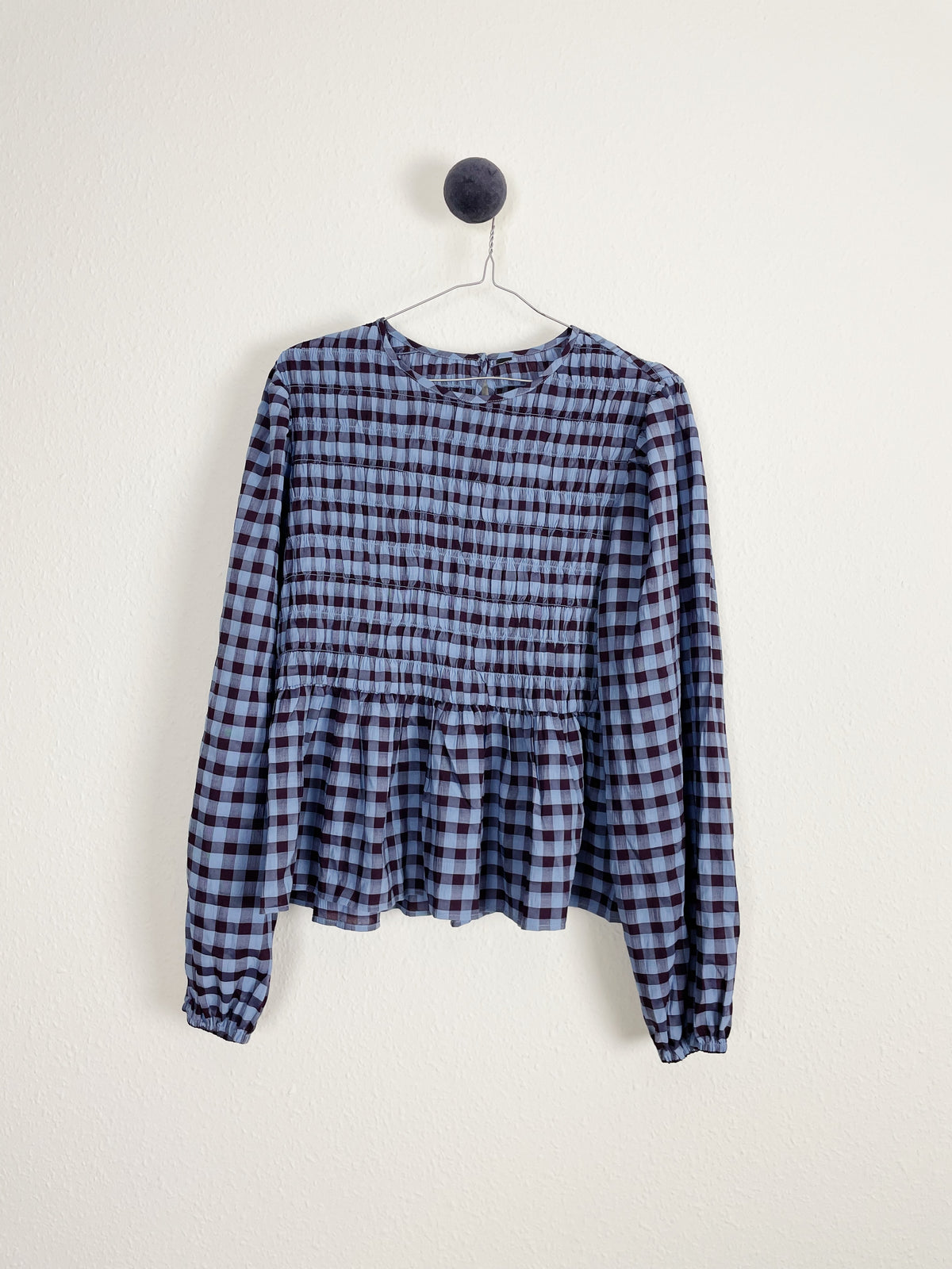 Ternet bluse med smock