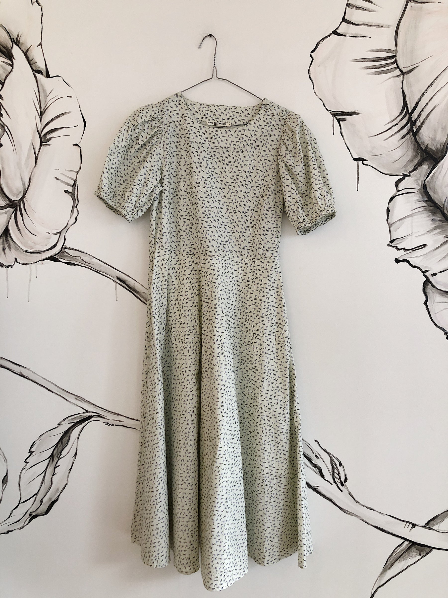 Genbrugstøj online kjoler - shop Love hos TSW